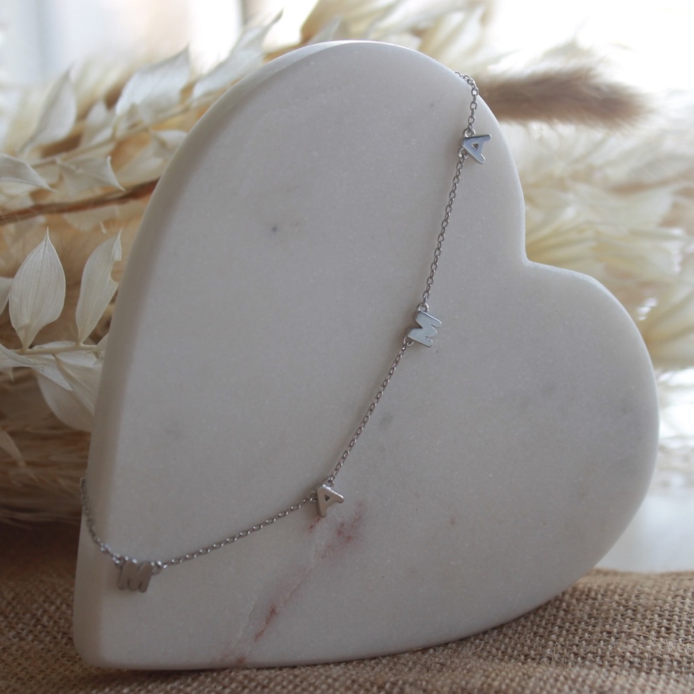 NEW✨Dainty MAMA✨print charm necklace✨